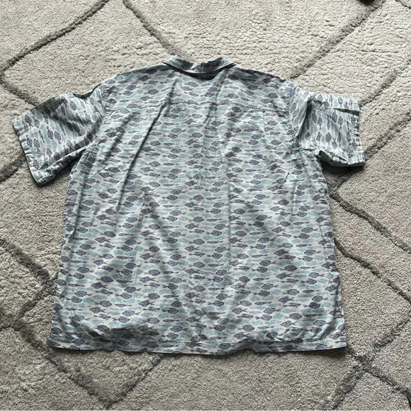 LL bean short sleeve button front fish print short sleeve novelty print XXL - Picture 8 of 8